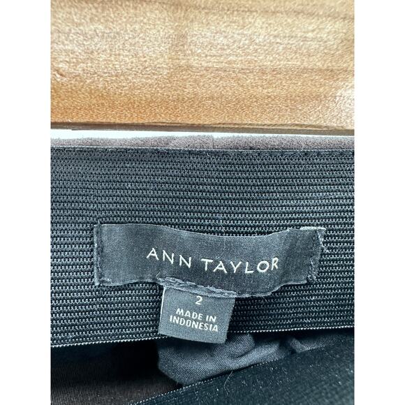 Ann Taylor Gray Faux Suede Seamed Side Zip Leggings Pants Womens Size 2 - Picture 6 of 8